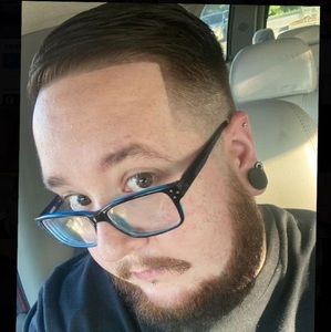 Meet your Posher, Johnathan